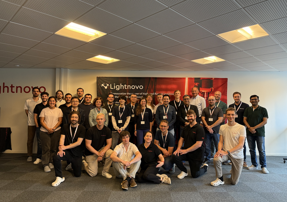 Lightnovo Hosts First Global Distributor Event