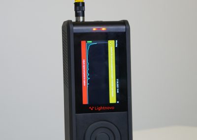 RG spectrometer with a probe