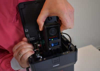 Installing handheld spectrometer module into miniRaman chamber